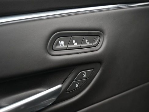 Used 2022 Cadillac Escalade Sport Platinum w/ Heavy-Duty Trailer Package image 15