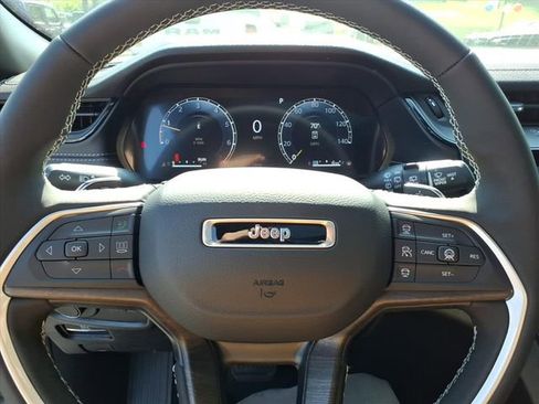 New 2026 Jeep Grand Cherokee L 4WD image 17