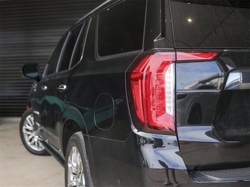 Used 2023 GMC Yukon Denali Ultimate image 13