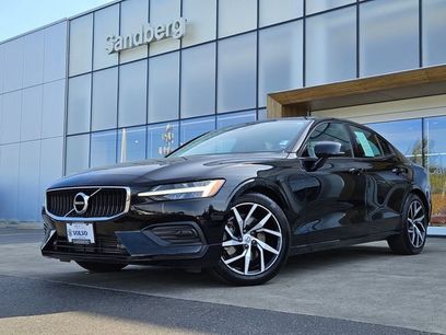 Used 2020 Volvo S60 T5 Momentum