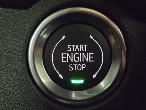 New 2026 Chevrolet Traverse LT w/ Midnight/Sport Edition FWD image 21