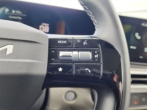 New 2026 Kia Sorento S w/ S Panoramic Sunroof Package image 25