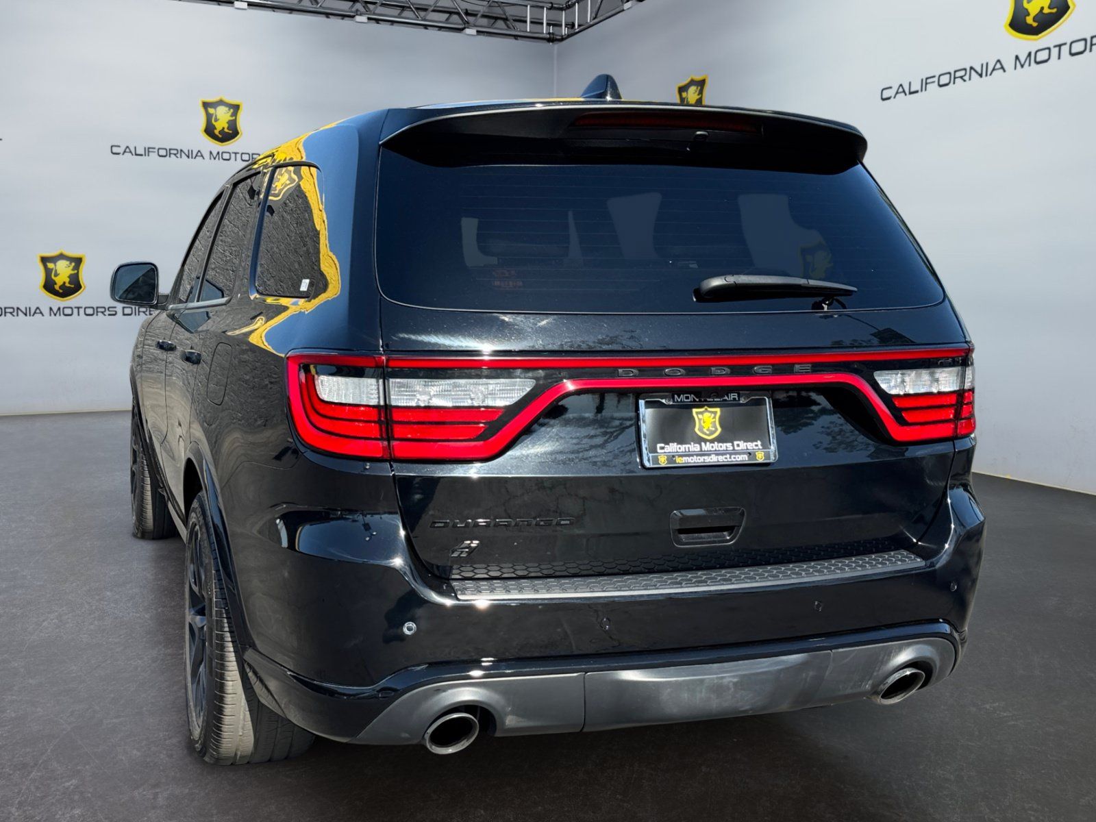Used 2021 Dodge Durango R/T w/ Tow 'N Go Package AWD/4WD image 3