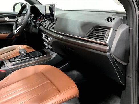 Used 2023 Audi Q5 2.0T Premium w/ Convenience Package AWD/4WD image 9