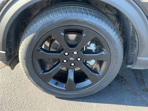 Used 2023 Ford Explorer ST-Line w/ Class IV Trailer Tow Package image 9