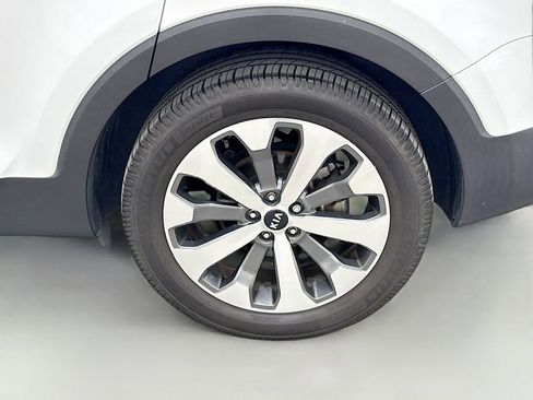 Used 2020 Kia Telluride S w/ S 8 Passenger Seating Package image 43