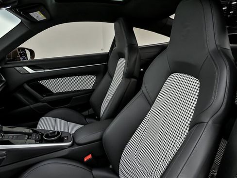 Used 2025 Porsche 911 Turbo S AWD/4WD image 25