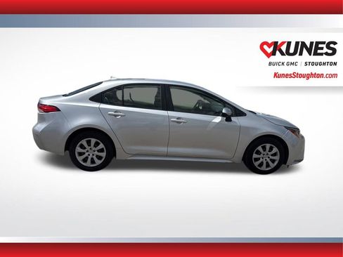 Used 2022 Toyota Corolla LE FWD image 10