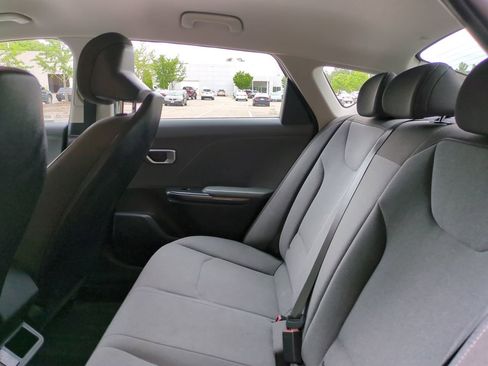 Used 2025 Kia K4 FWD image 13