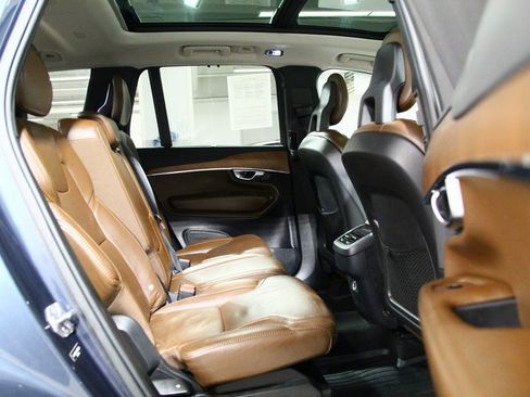 Used 2018 Volvo XC90 T6 Inscription w/ Convenience Package image 26