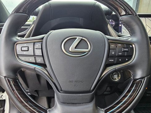 Used 2021 Lexus ES 350 w/ Luxury Package image 27