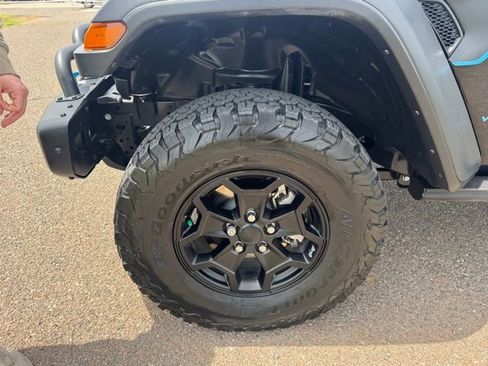 Used 2023 Jeep Wrangler Unlimited Rubicon 4xe AWD/4WD image 10