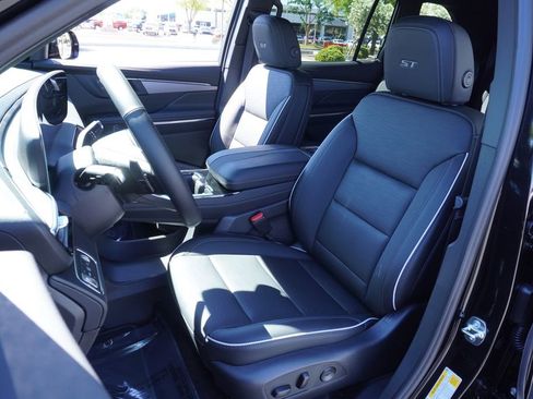 New 2026 Buick Enclave Sport Touring image 15