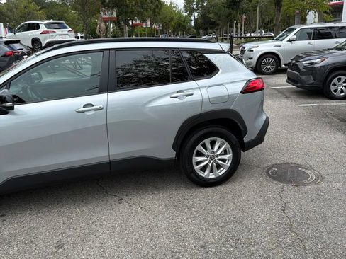 Certified 2025 Toyota Corolla Cross LE FWD image 14