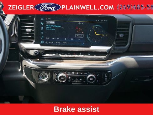 Used 2023 Chevrolet Silverado 1500 LT AWD/4WD image 16
