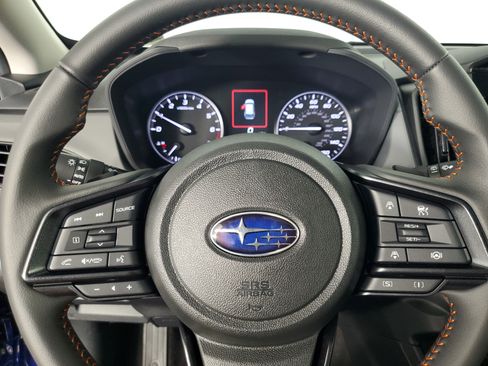 Used 2025 Subaru Crosstrek 2.5i Limited w/ Crosstrek Mirror Package image 24