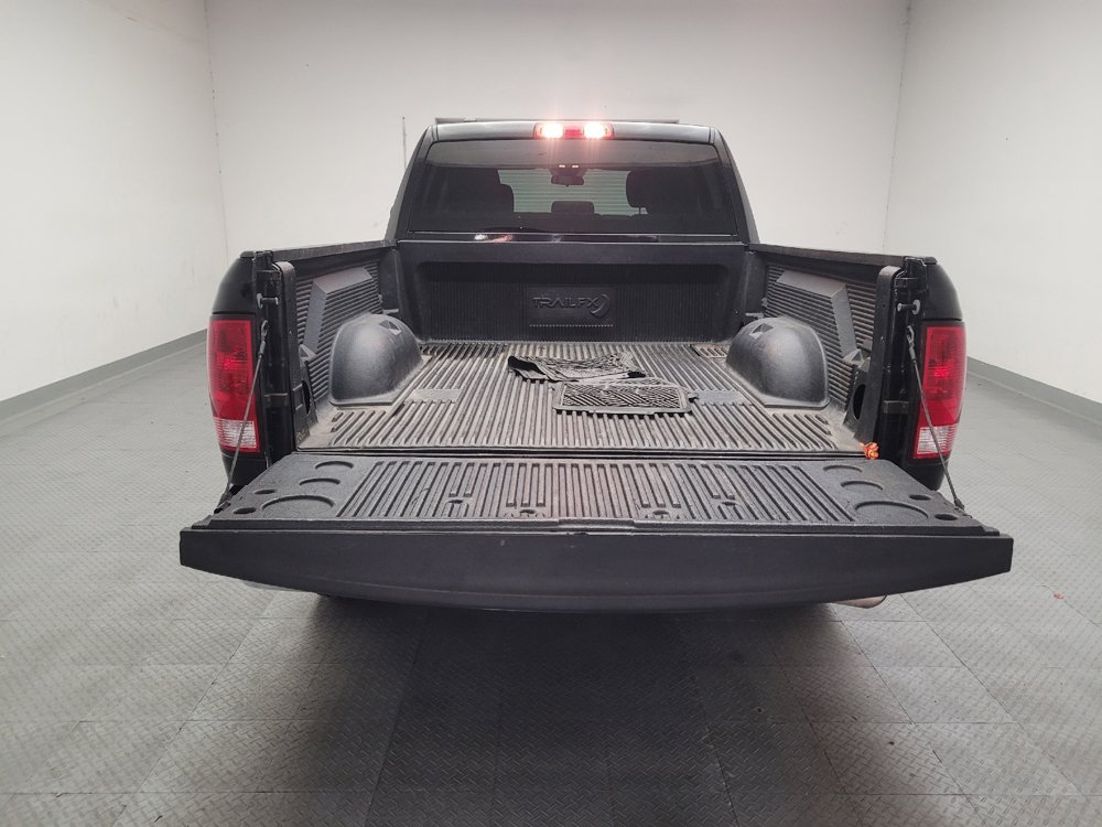 Used 2021 RAM 1500 Classic SLT RWD image 29