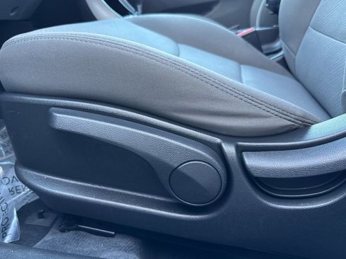 Used 2012 Hyundai Elantra GLS w/ Preferred Pkg 3 image 14