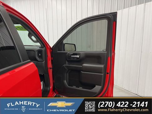 Used 2021 Chevrolet Silverado 1500 Custom Trail Boss AWD/4WD image 14