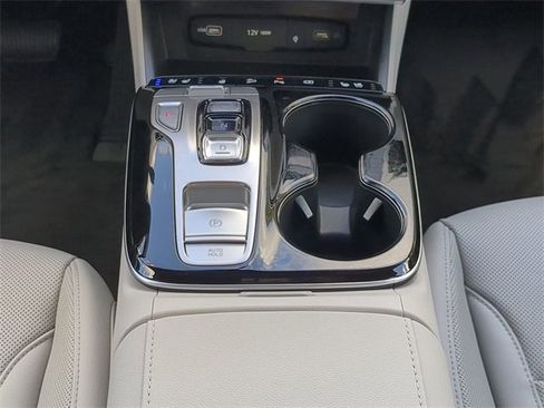 Used 2024 Hyundai Tucson Limited image 18
