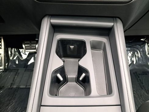 New 2025 Volkswagen Tiguan SE R-Line AWD/4WD image 24