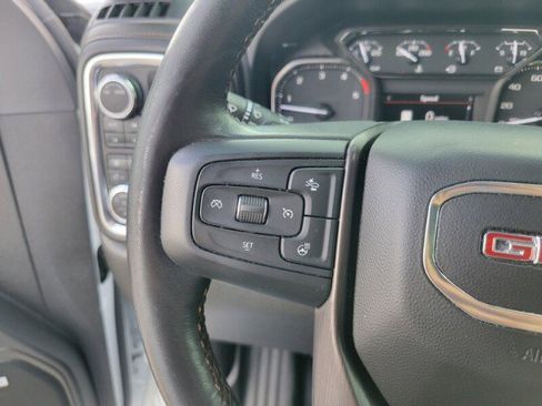 Used 2022 GMC Sierra 2500 AT4 w/ AT4 Preferred Package image 17