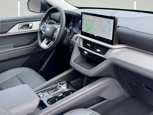 New 2026 Ford Explorer Active w/ Active Comfort Package AWD/4WD image 6