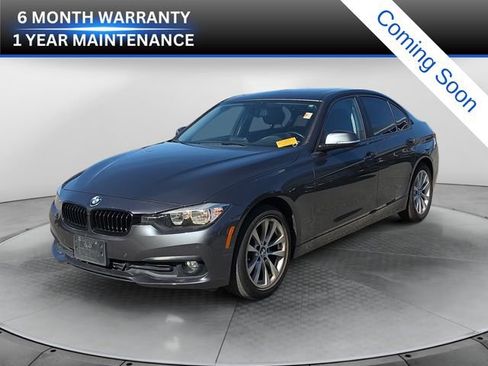 Used 2017 BMW 320i Sedan image 1