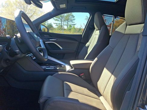 Used 2025 Audi Q5 Premium Plus image 11