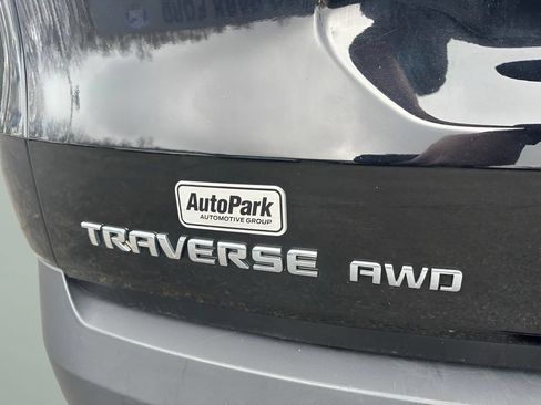 Used 2019 Chevrolet Traverse RS w/ LPO, Floor Liner Package AWD/4WD image 10
