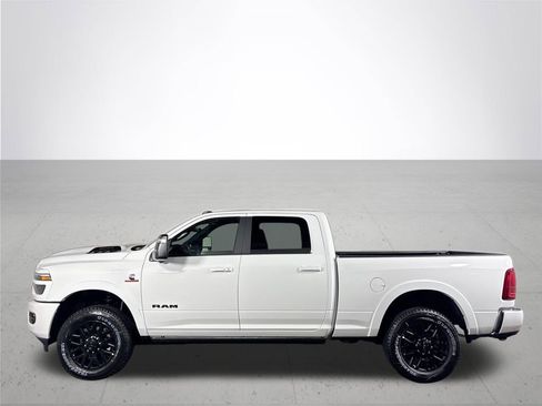 New 2026 RAM 2500 Limited AWD/4WD image 9