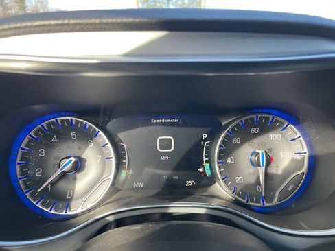 New 2026 Chrysler Pacifica Limited image 21