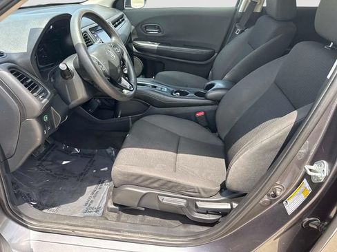 Used 2021 Honda HR-V LX image 13