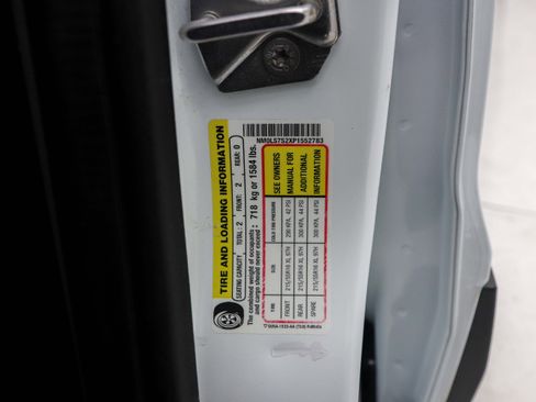 Used 2023 Ford Transit Connect XL image 32