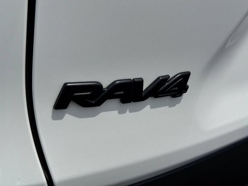 Used 2025 Toyota RAV4 XLE w/ Convenience Package AWD/4WD image 16