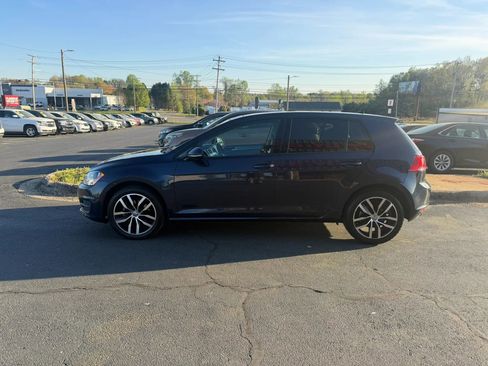 Used 2017 Volkswagen Golf SE FWD image 4