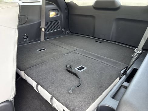 New 2026 Ford Explorer Active w/ Active Comfort Package RWD image 8