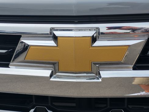 Used 2024 Chevrolet Silverado 1500 LT AWD/4WD image 11