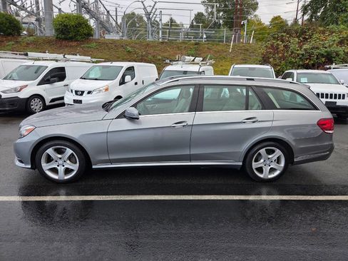 Used 2014 Mercedes-Benz E 350 4MATIC Wagon image 4