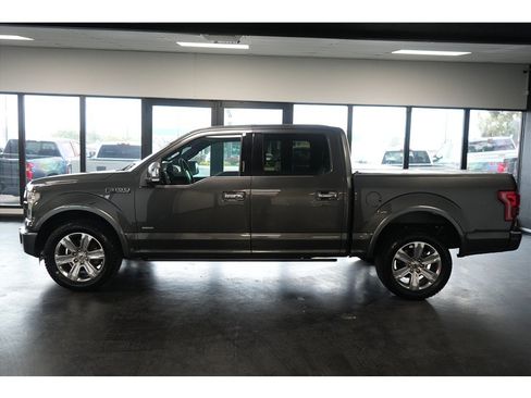 Used 2015 Ford F150 Platinum w/ Equipment Group 701A Luxury RWD image 4