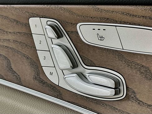 Used 2022 Mercedes-Benz E 350 Sedan image 22