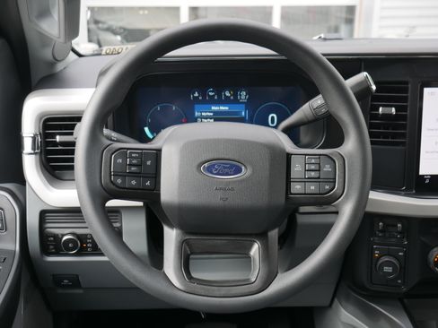 New 2026 Ford F350 XLT w/ XLT Premium Package image 6