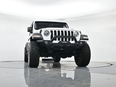 Used 2020 Jeep Gladiator Sport AWD/4WD image 32