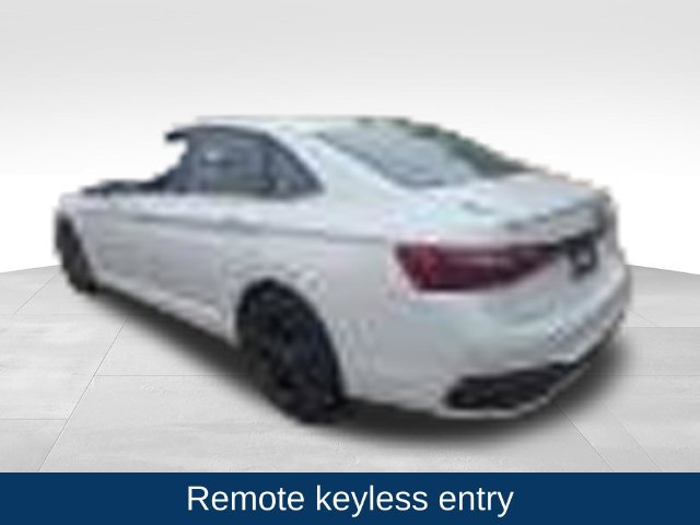 Used 2025 Volkswagen Jetta SE w/ Sunroof Package FWD image 12