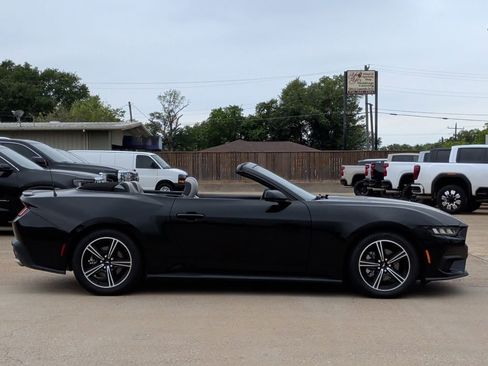 Used 2024 Ford Mustang Premium RWD image 9