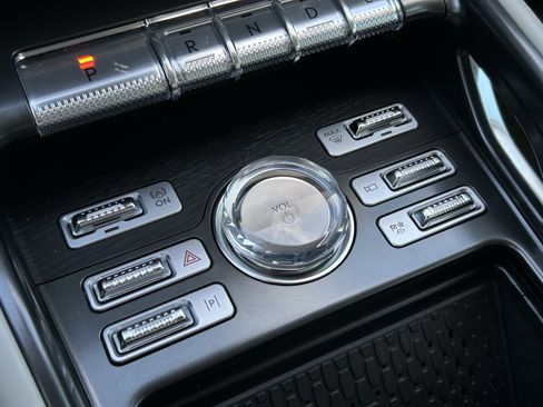 New 2026 Lincoln Nautilus Reserve image 18