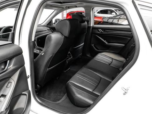 Used 2019 Honda Accord Touring image 33