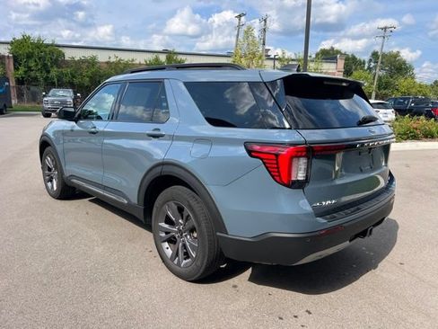 Used 2025 Ford Explorer Active w/ Active Comfort Package AWD/4WD image 7