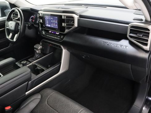 Used 2022 Toyota Tundra SR5 w/ SR5 Premium Package RWD image 35
