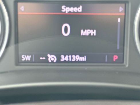 Used 2021 Buick Enclave Essence FWD image 13